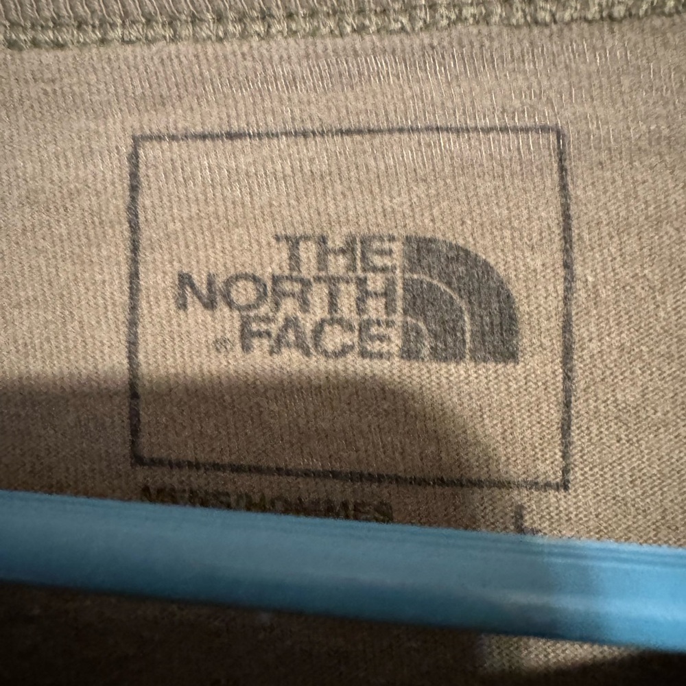 The North Face Men's Olive T-Shirt size lg army green. 2/26/b 39 - Picture 4 of 7